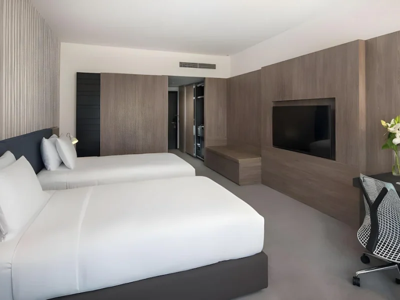 L Suite (1 Bedroom)