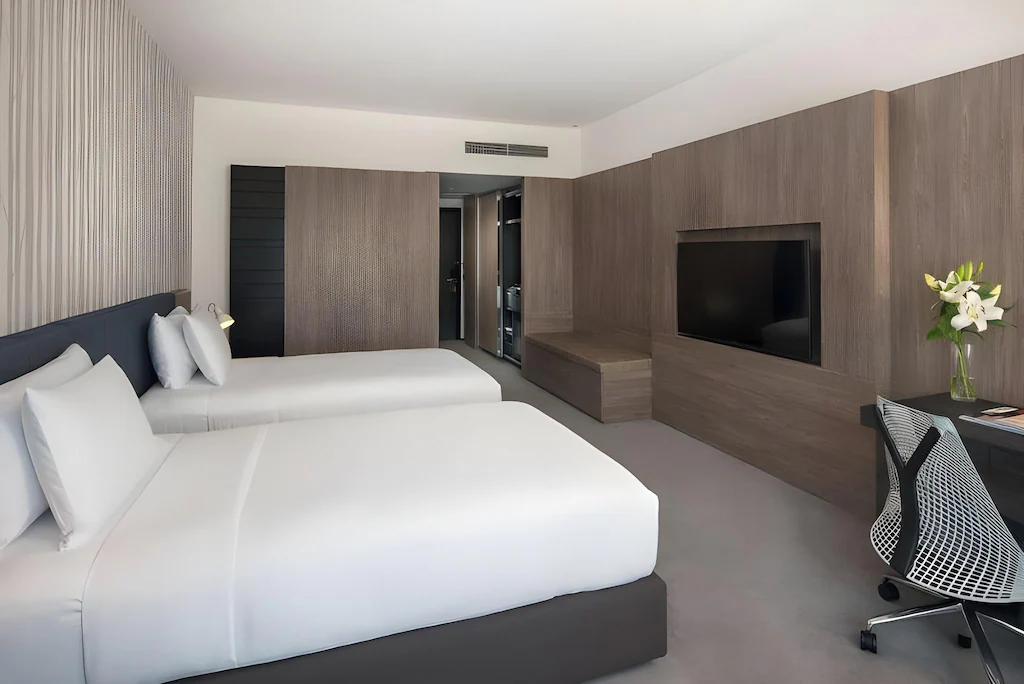 L Suite (1 Bedroom)