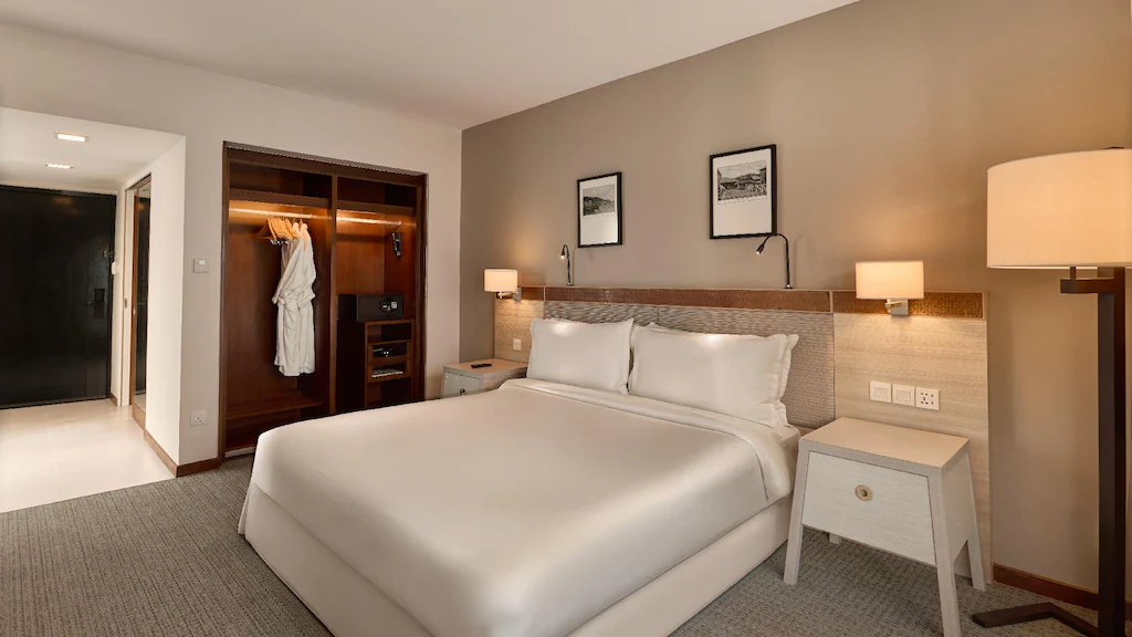 Grand Room (With Breakfast)