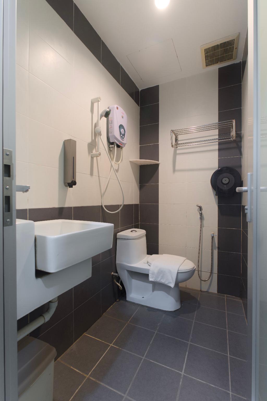 Standard Twin