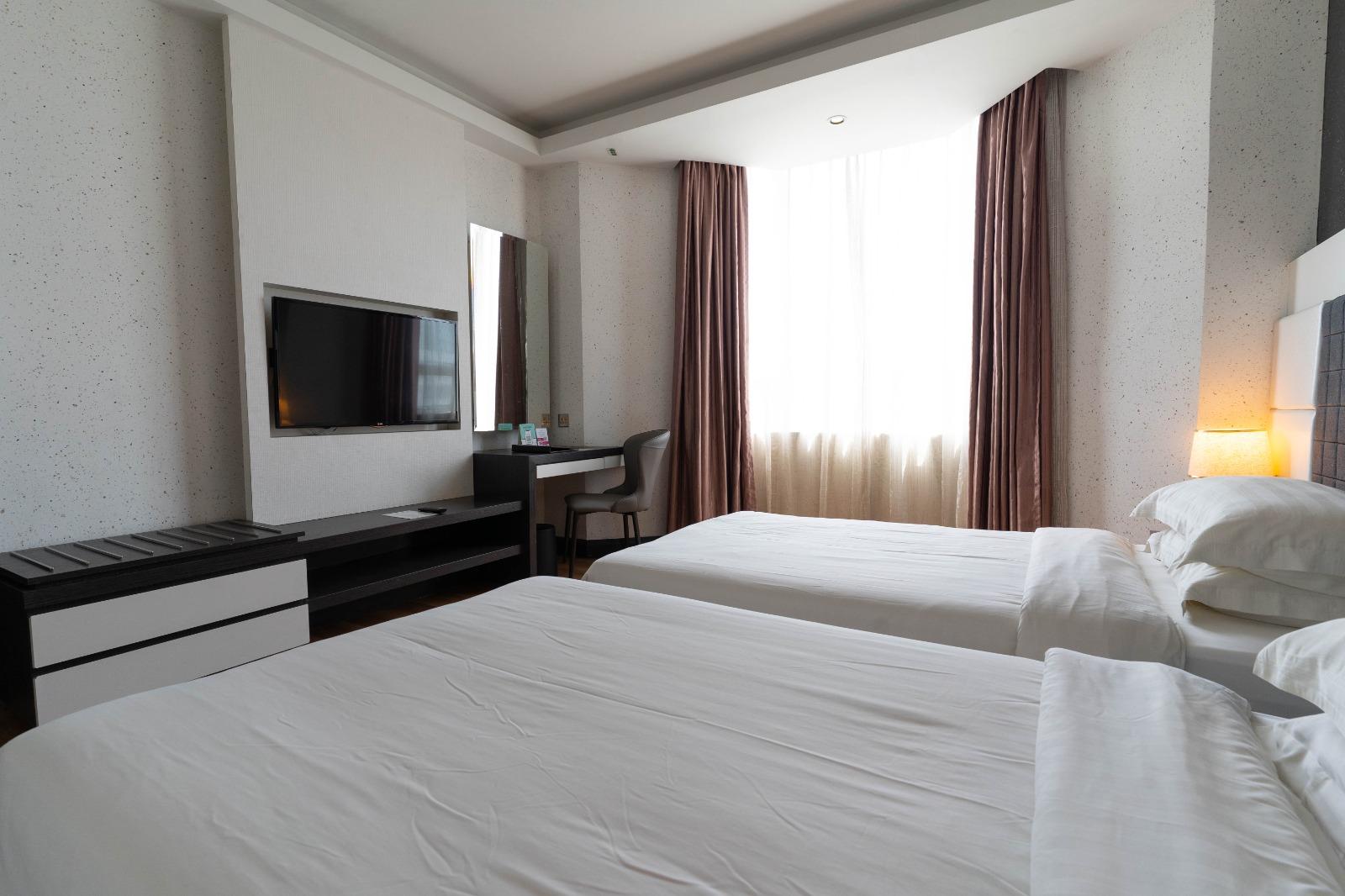 Deluxe Room (With Breakfast)